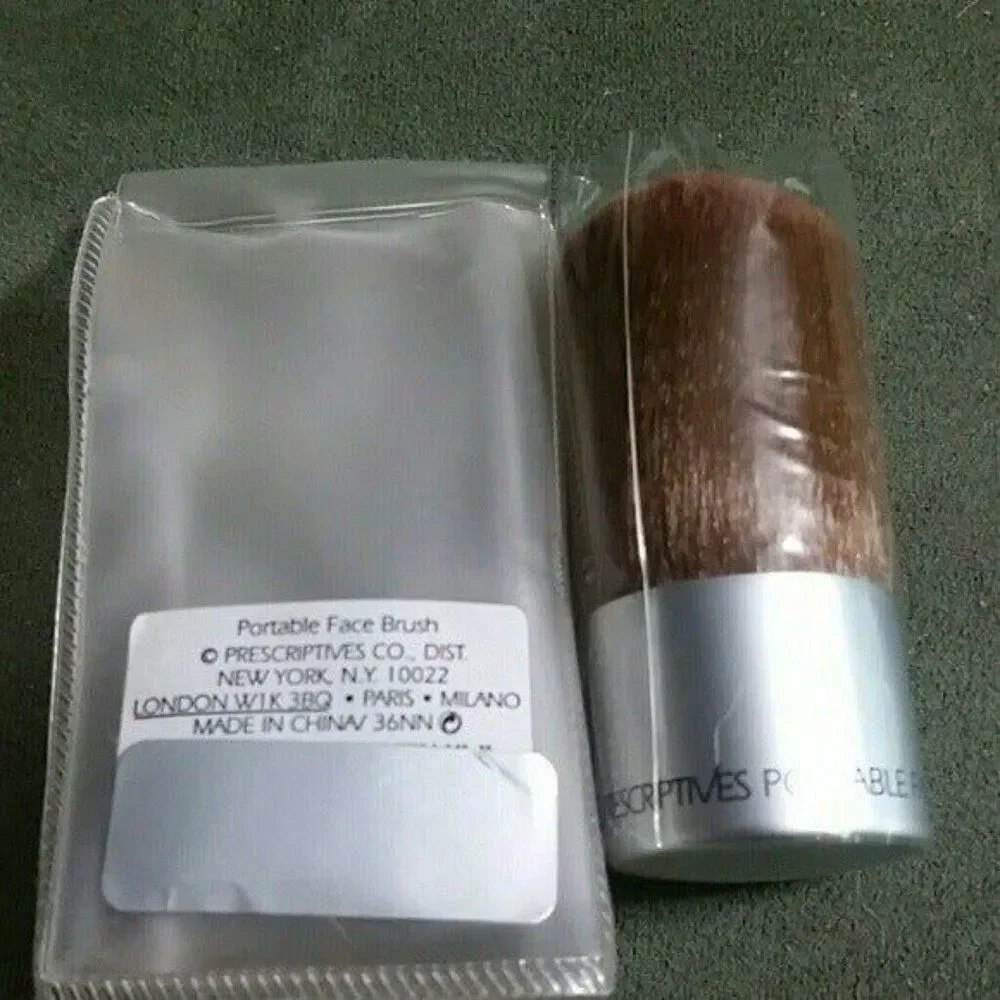 Prescriptives Portable Face Brush powder NEW